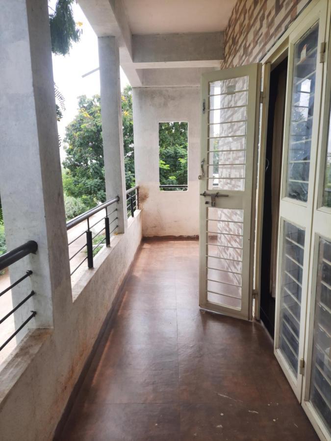 Apartament Rajlakshmi Niwas Solapur Zewnętrze zdjęcie