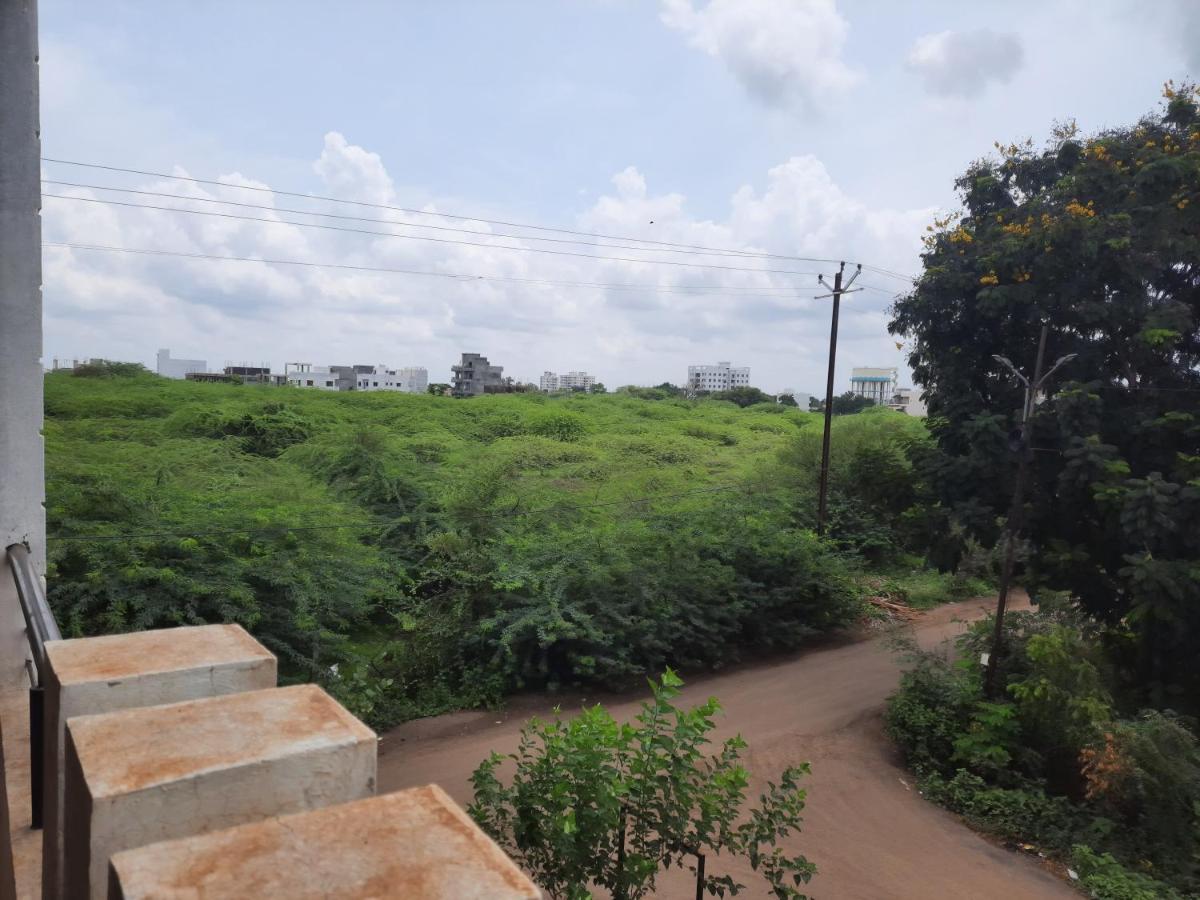 Apartament Rajlakshmi Niwas Solapur Zewnętrze zdjęcie
