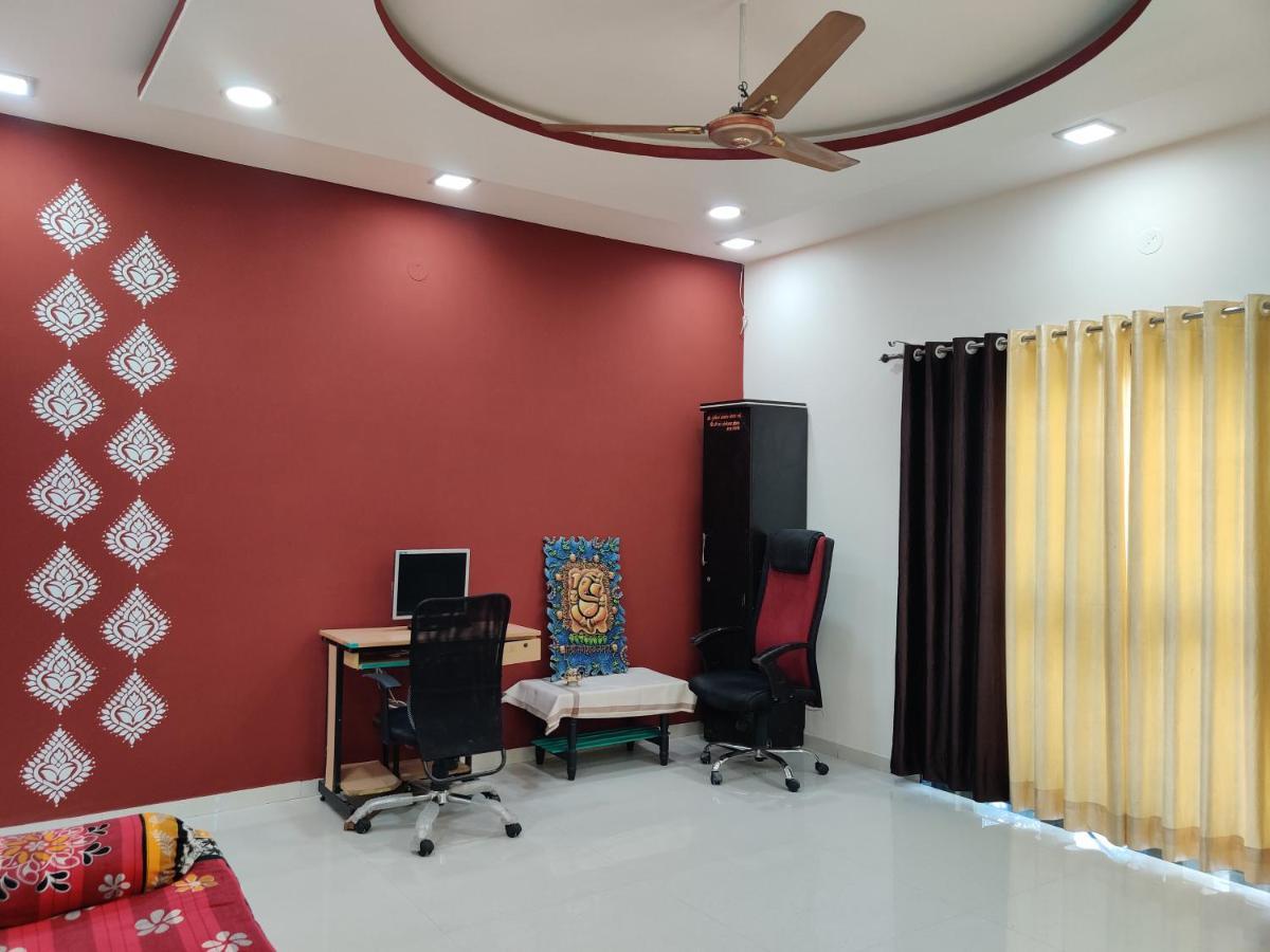 Apartament Rajlakshmi Niwas Solapur Pokój zdjęcie