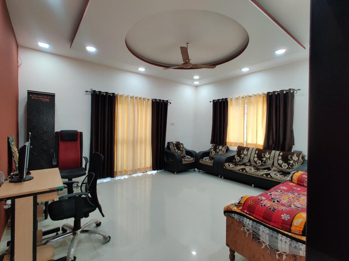 Apartament Rajlakshmi Niwas Solapur Zewnętrze zdjęcie
