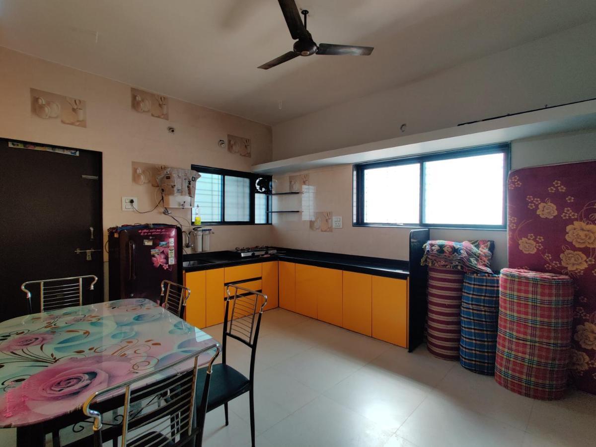 Apartament Rajlakshmi Niwas Solapur Zewnętrze zdjęcie